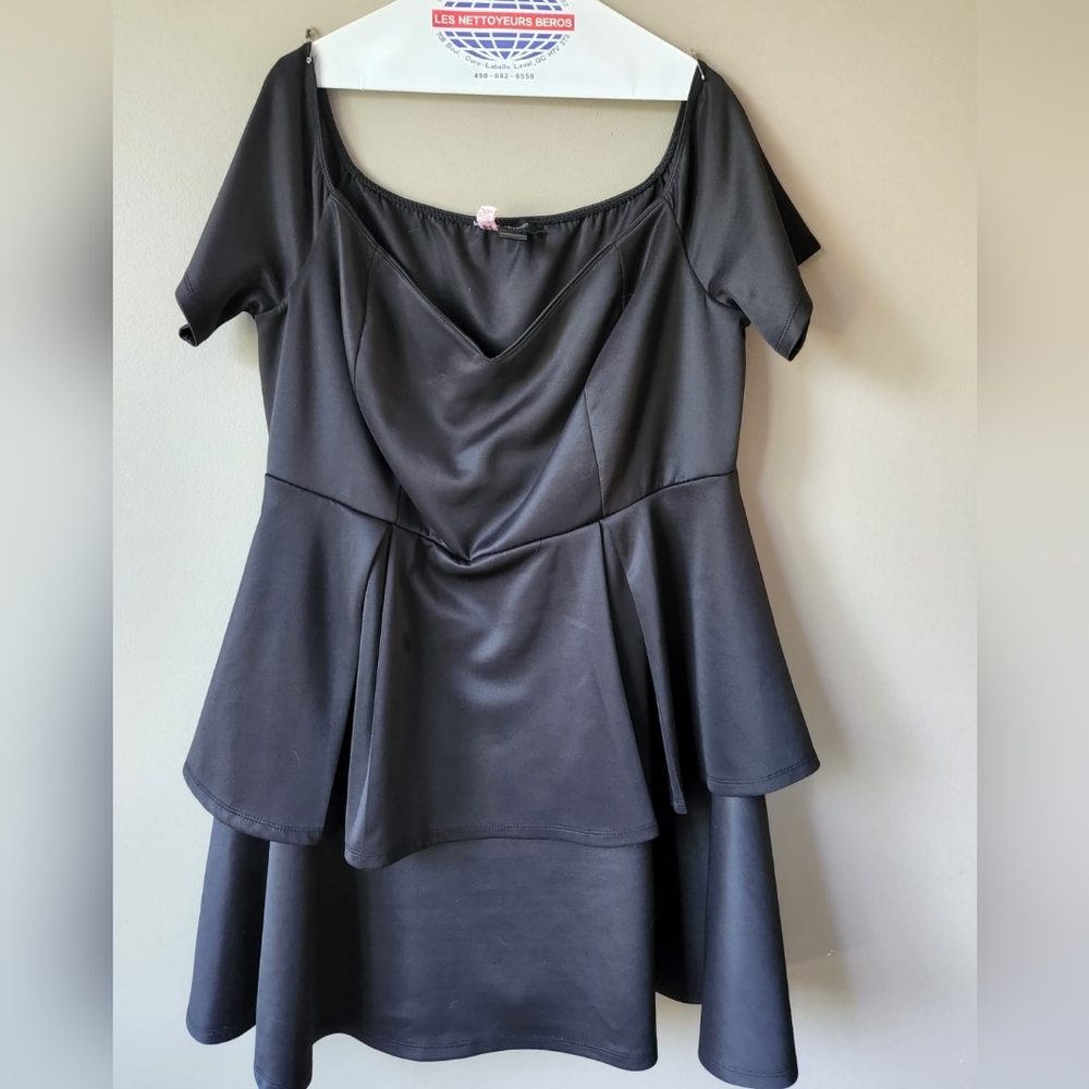 Short Sleeve Black Mini Dress